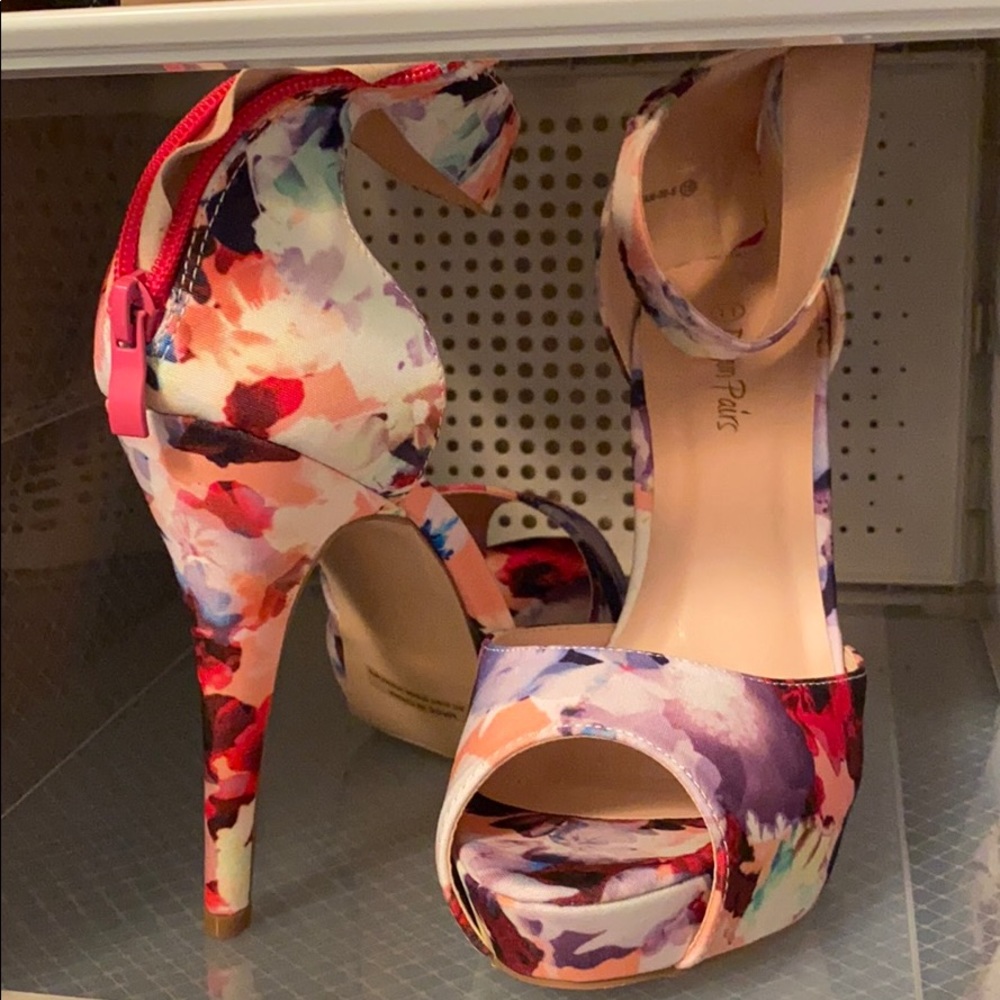 Shoes - Picture 2 of 2